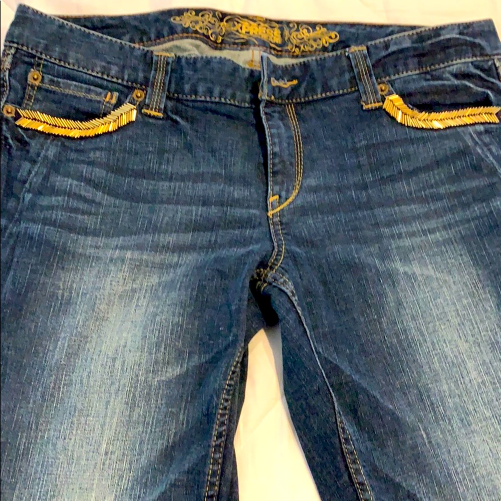 Express Jeans with front and back pockets
